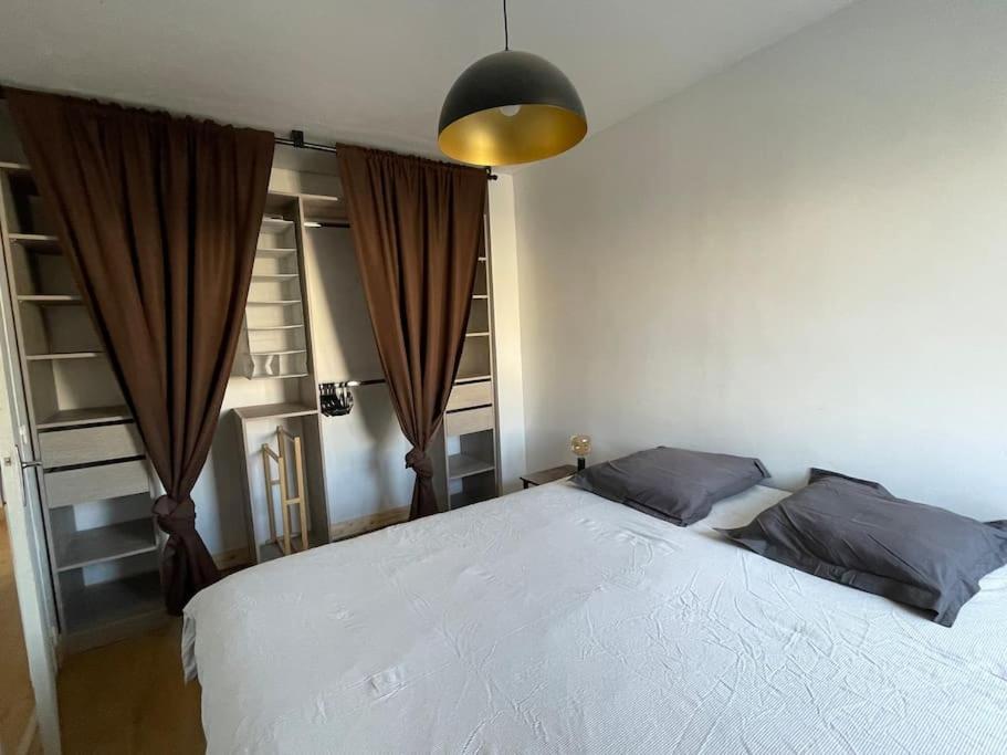 Joli Duplex De 75M2 A 10Mn A Pieds De La Plage Le Lavandou Exterior foto