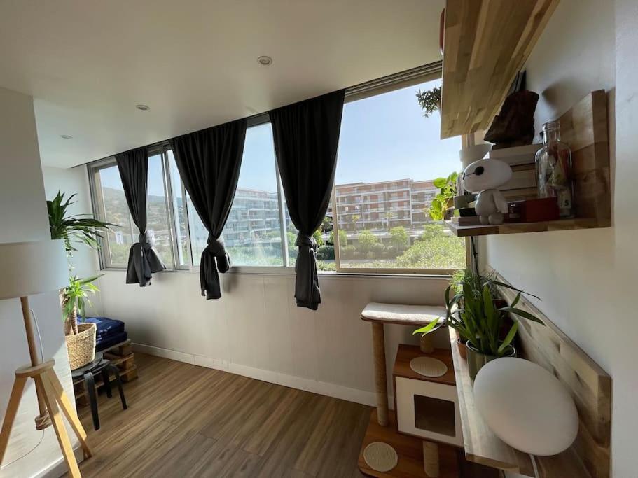 Joli Duplex De 75M2 A 10Mn A Pieds De La Plage Le Lavandou Exterior foto